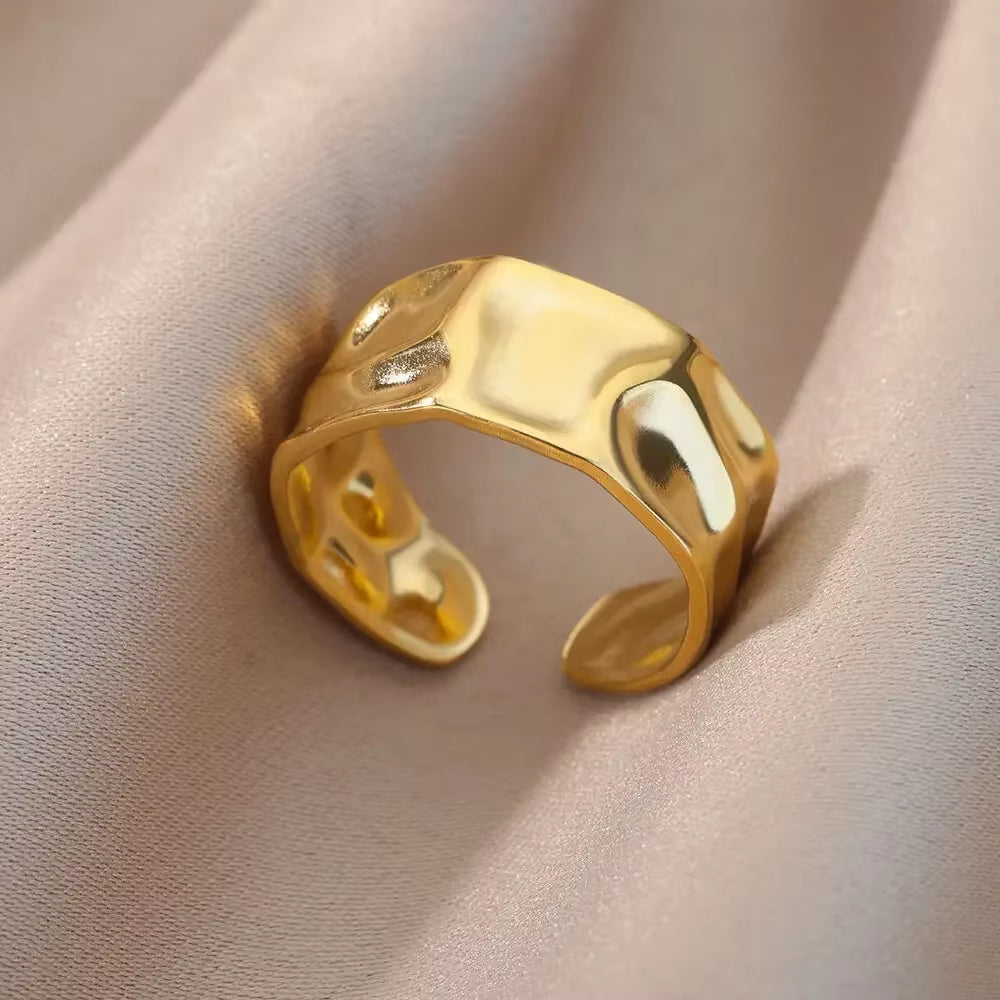 Shine Bright with Our Aesthetic Heart Gold Stainless Steel Rings! Perfect for Weddings, Prom, and Gifts! 💖✨ #VintageVibes #WaterproofJewelry