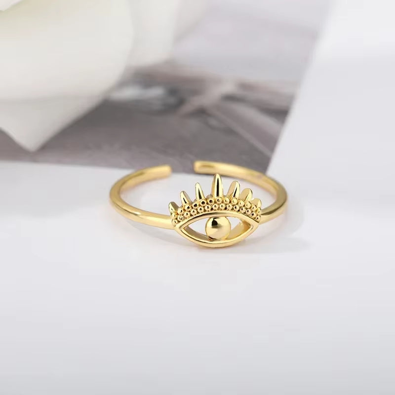 Shine Bright with Our Aesthetic Heart Gold Stainless Steel Rings! Perfect for Weddings, Prom, and Gifts! 💖✨ #VintageVibes #WaterproofJewelry