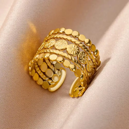 Shine Bright with Our Aesthetic Heart Gold Stainless Steel Rings! Perfect for Weddings, Prom, and Gifts! 💖✨ #VintageVibes #WaterproofJewelry