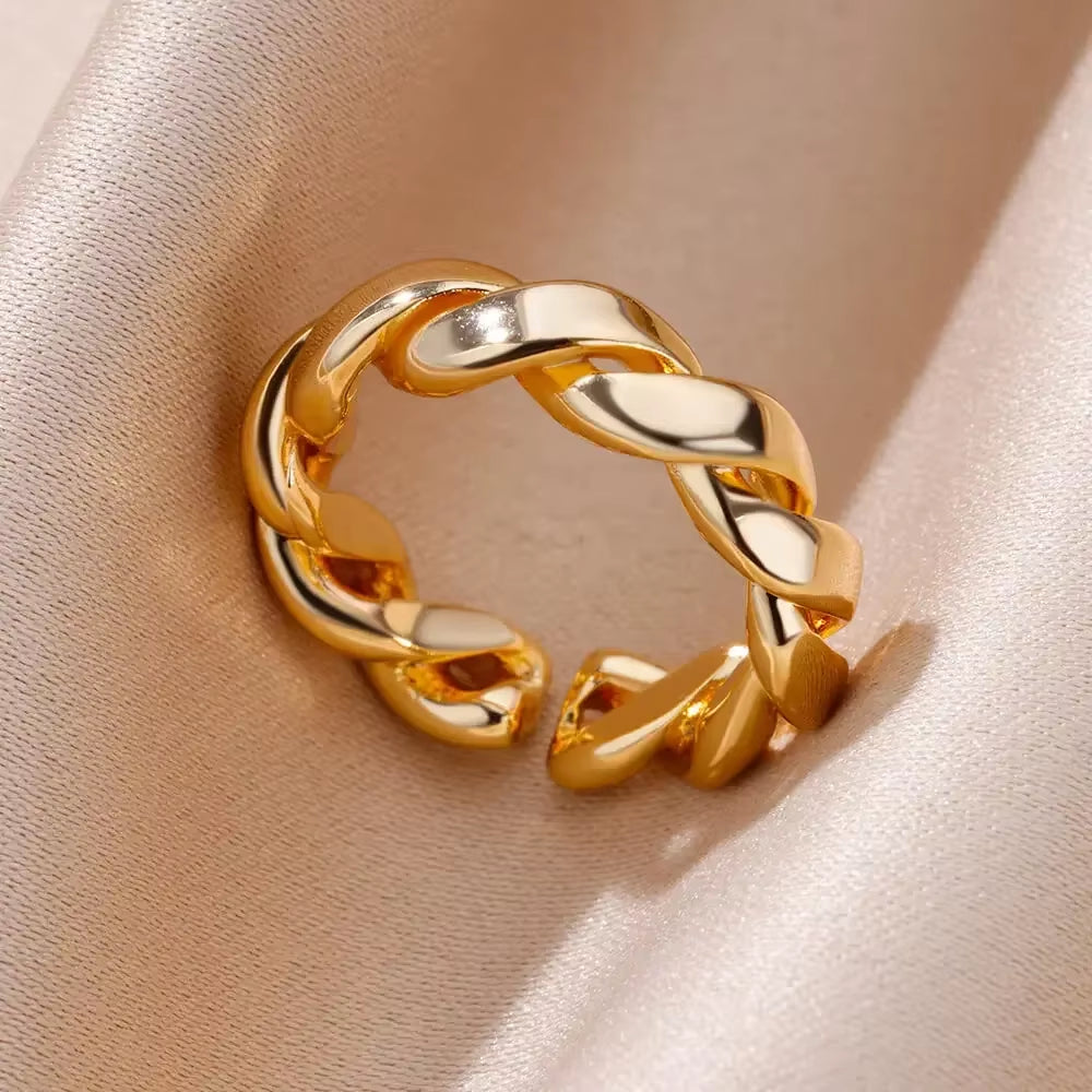 Shine Bright with Our Aesthetic Heart Gold Stainless Steel Rings! Perfect for Weddings, Prom, and Gifts! 💖✨ #VintageVibes #WaterproofJewelry