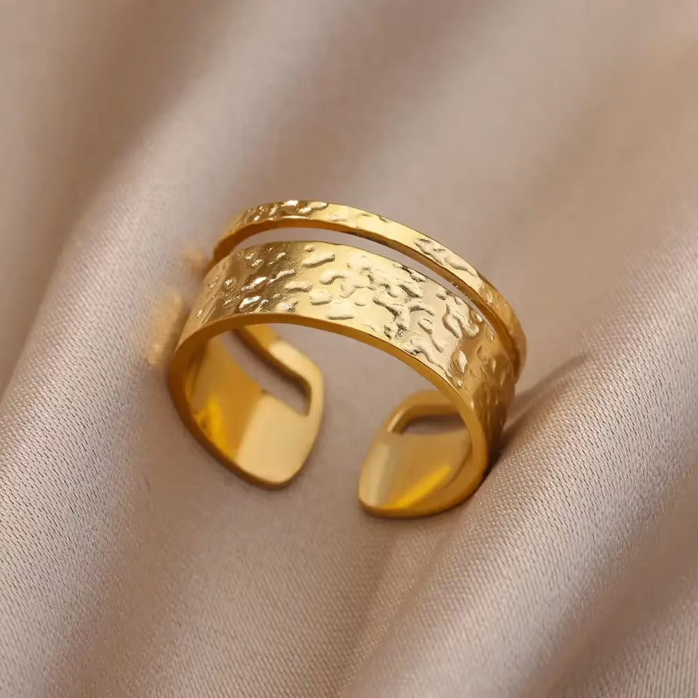 Shine Bright with Our Aesthetic Heart Gold Stainless Steel Rings! Perfect for Weddings, Prom, and Gifts! 💖✨ #VintageVibes #WaterproofJewelry