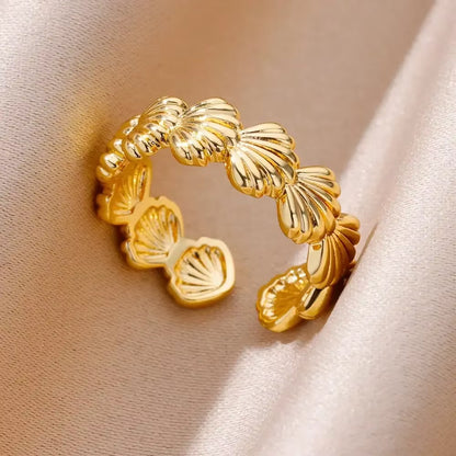 Shine Bright with Our Aesthetic Heart Gold Stainless Steel Rings! Perfect for Weddings, Prom, and Gifts! 💖✨ #VintageVibes #WaterproofJewelry