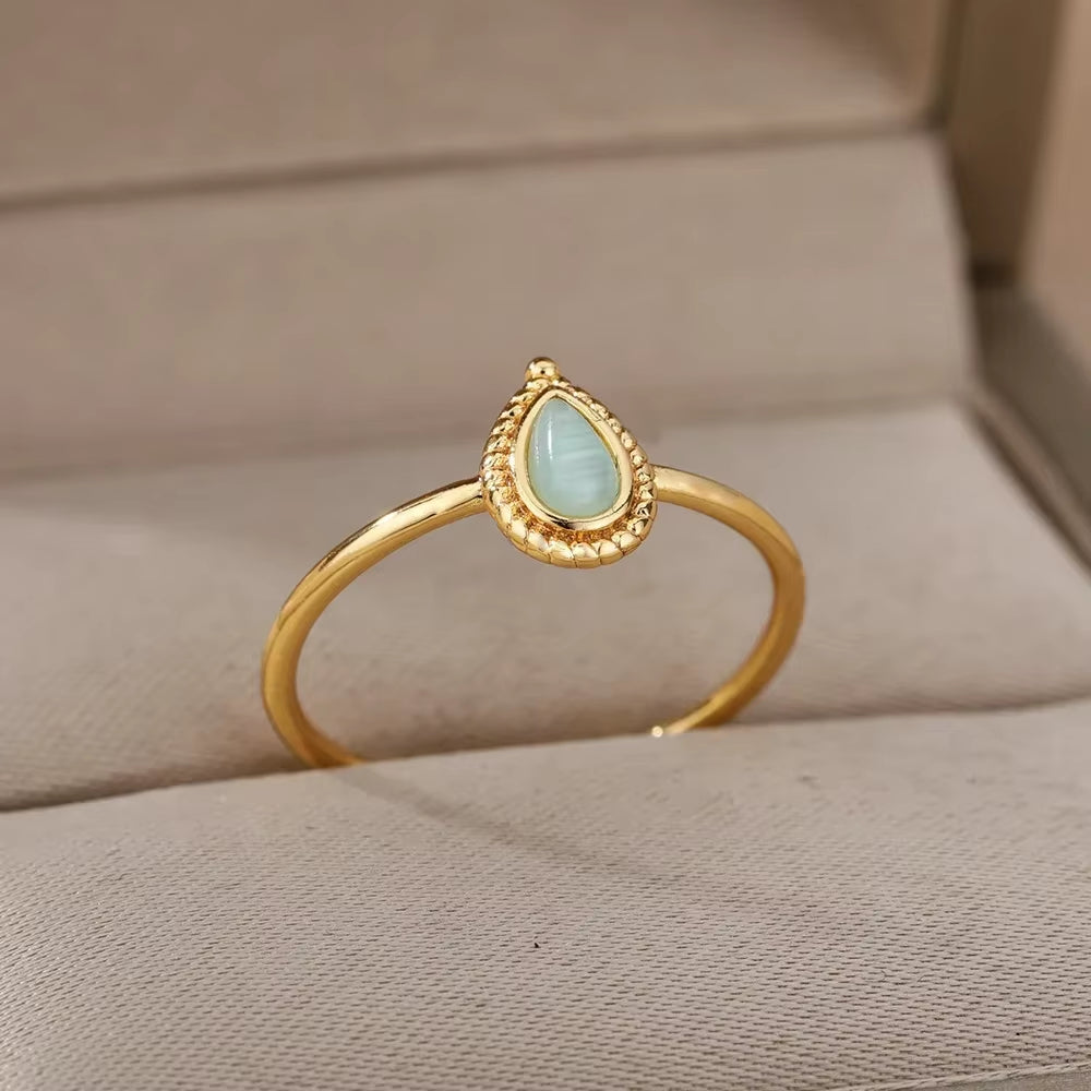 Shine Bright with Our Aesthetic Heart Gold Stainless Steel Rings! Perfect for Weddings, Prom, and Gifts! 💖✨ #VintageVibes #WaterproofJewelry