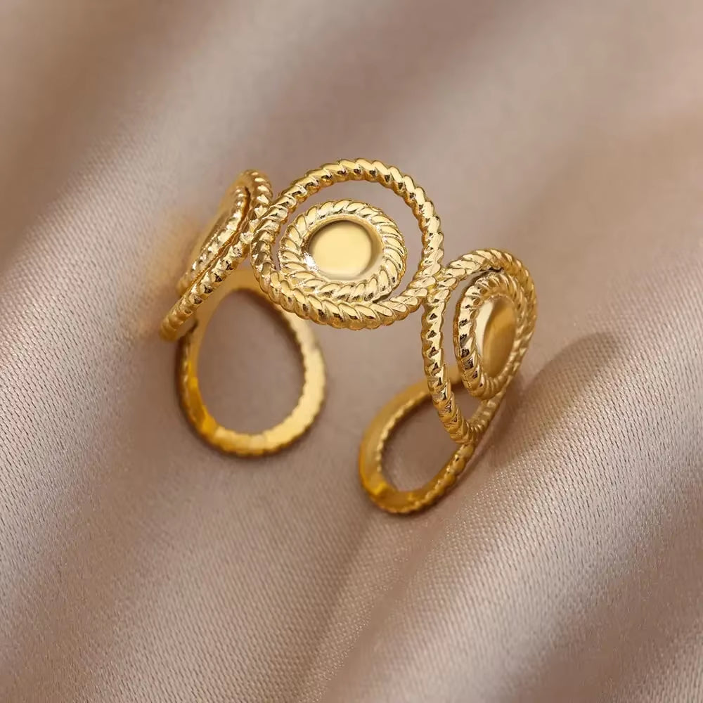 Shine Bright with Our Aesthetic Heart Gold Stainless Steel Rings! Perfect for Weddings, Prom, and Gifts! 💖✨ #VintageVibes #WaterproofJewelry